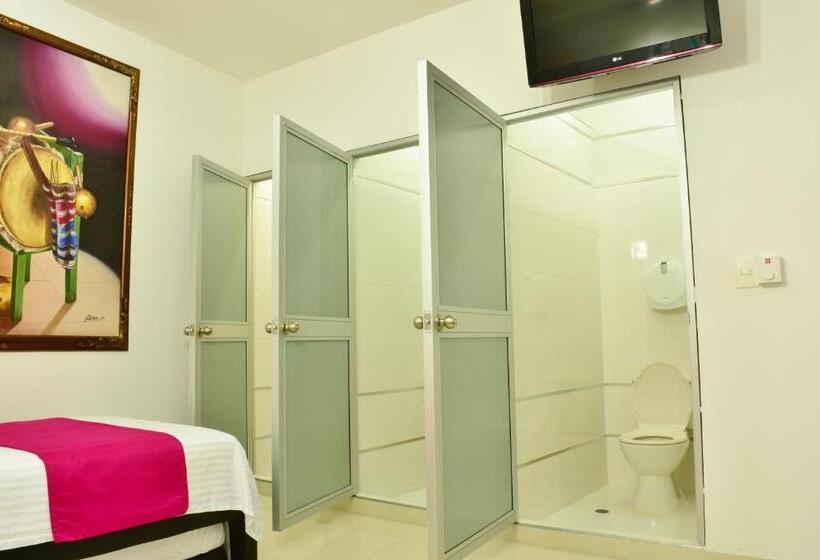 4인용 스탠다드 룸, Florida Sincelejo