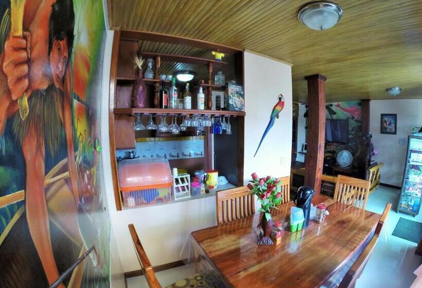 家庭间, Hostal La Esperanza