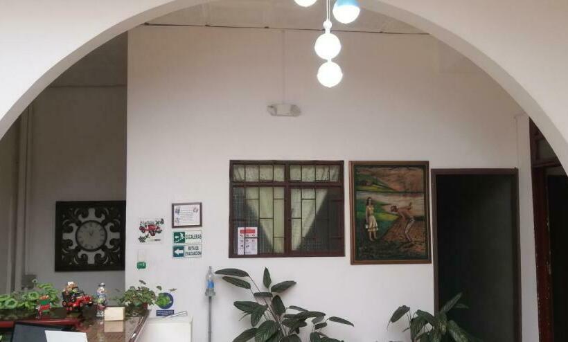 ファミリールーム, La Republica Manizales