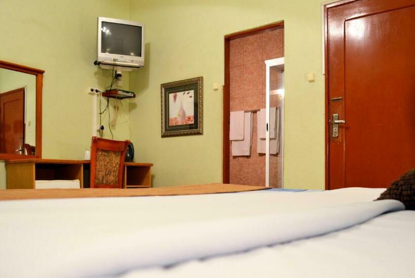 Номер Стандартный с Видом, Taka Taka