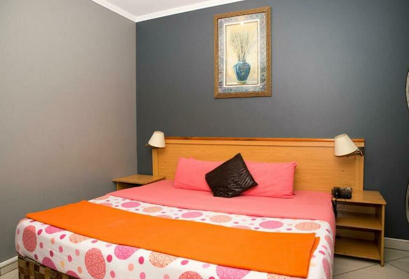 Номер Deluxe, Taka Taka