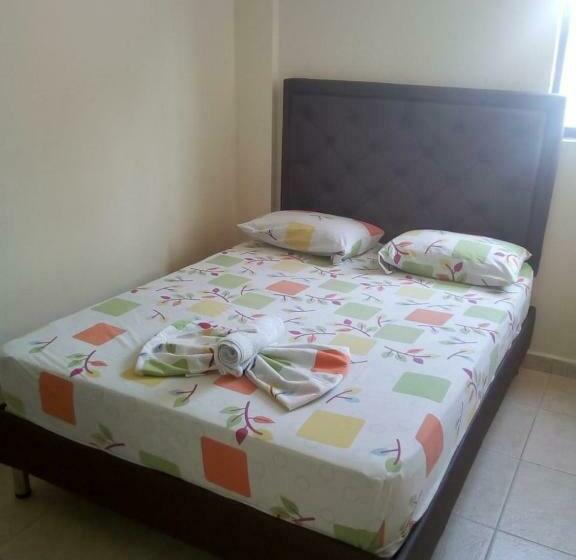 غرفة قياسية, Táchiras