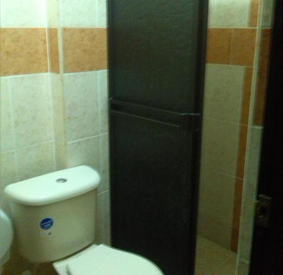 غرفة قياسية, Táchiras