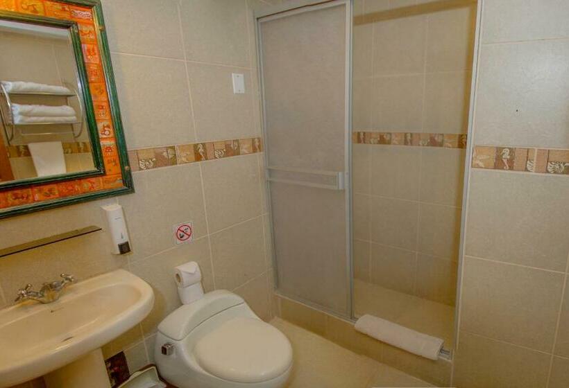 Номер Стандарт Трехместный, Warari