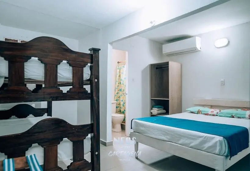 Standard Neljän Hengen Huone, Neos Hotel Cartagena