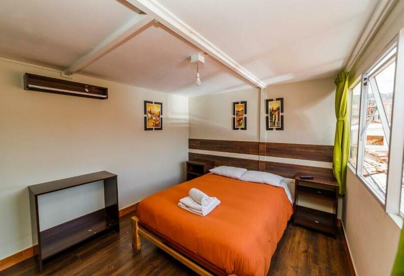 Standart Oda, Ukukus Hostel