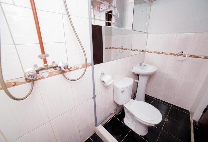 Standart Oda, Ukukus Hostel