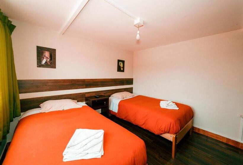 스탠다드 트리플 룸, Ukukus Hostel