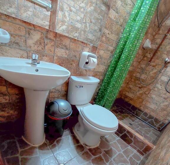 Üç Kişilik Standart Oda, Ukukus Hostel