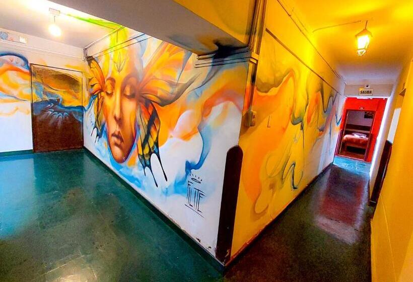 Üç Kişilik Standart Oda, Ukukus Hostel