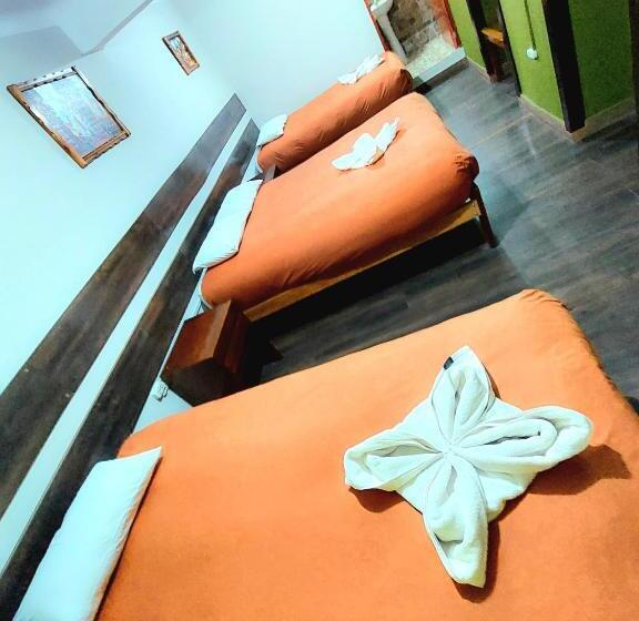 Üç Kişilik Standart Oda, Ukukus Hostel