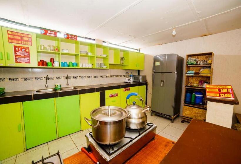 Üç Kişilik Standart Oda, Ukukus Hostel