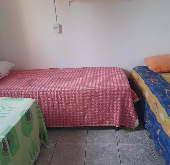 اتاق استاندارد سه نفره, Nata Hospeda Miquarto
