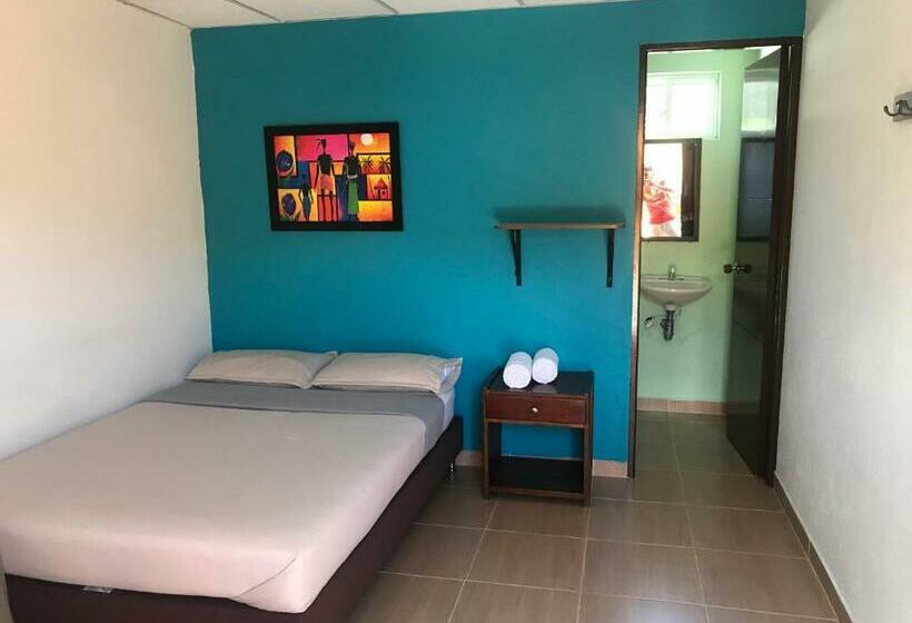 스탠다드 룸, Hostal El Hangar