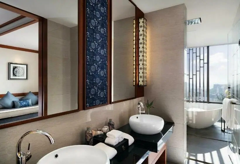 Suite with Terrace, Anantara Guiyang Resort