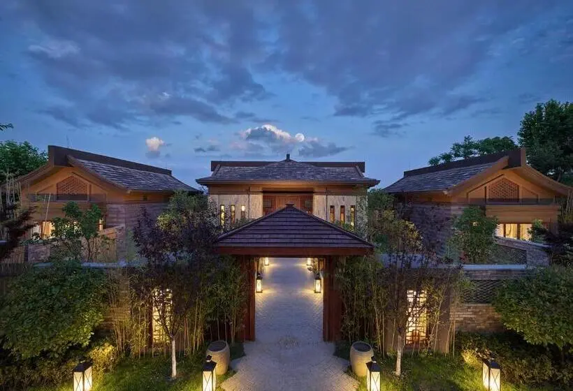 Villa 3 Makuuhuonetta Uima-allas, Anantara Guiyang Resort