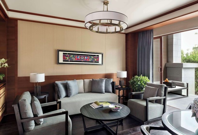 Люкс, Anantara Guiyang Resort