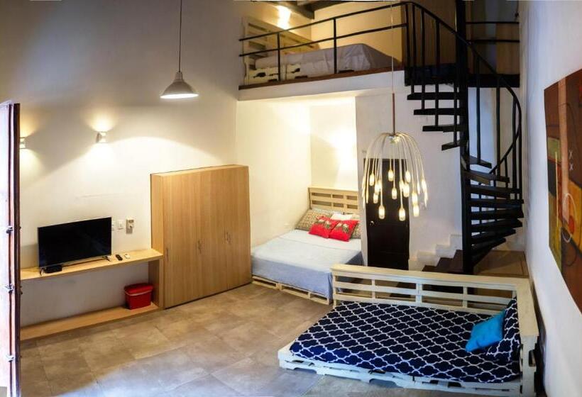 디럭스 패밀리 룸, Aroha Villana Hostel
