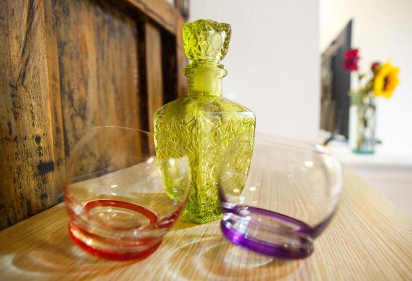 חדר דלוקס לשלושה, Aroha Villana Hostel