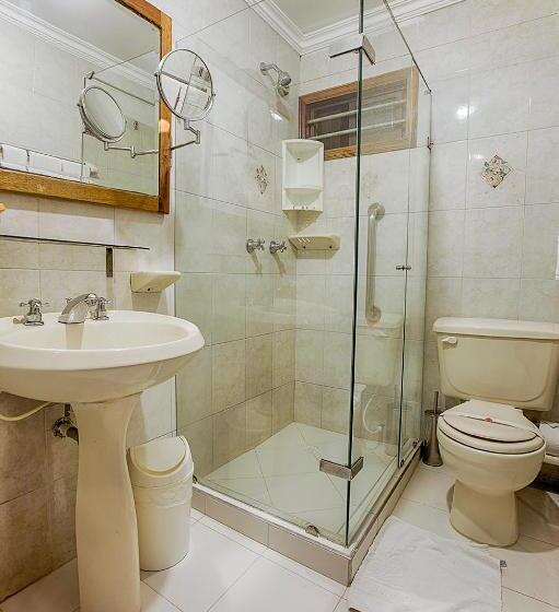 Deluxe Suite King Bed, Baluarte Cartagena Hotel Boutique