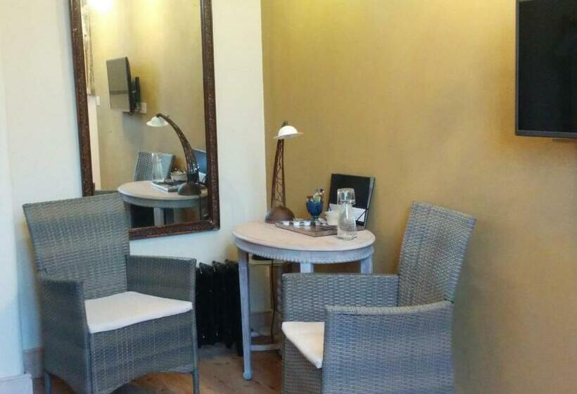 Chambre Supérieure, Bed & Breakfast Exterlaer