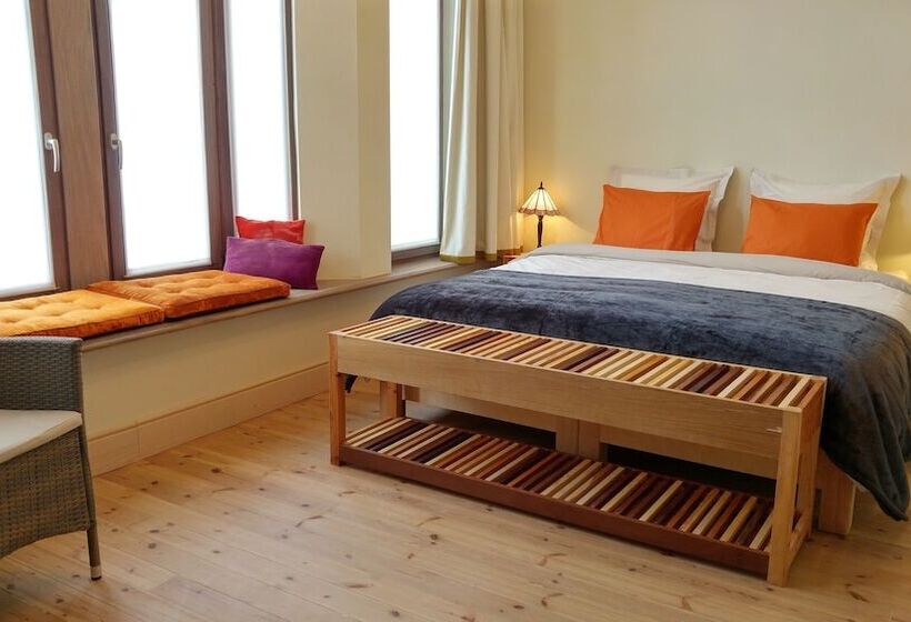 Chambre Supérieure, Bed & Breakfast Exterlaer