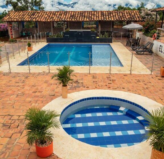 スタンダードトリプルルーム, Campestre El Santuario