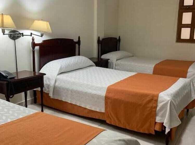 اتاق استاندارد سه نفره, Majestic