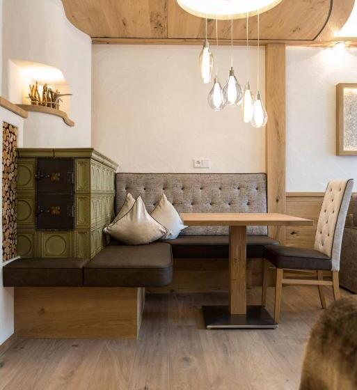 高级大房间, Oberlechtaler Hof Boutique