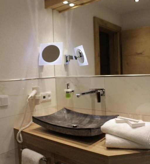 标准单人间, Oberlechtaler Hof Boutique