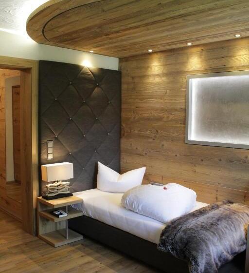 标准单人间, Oberlechtaler Hof Boutique