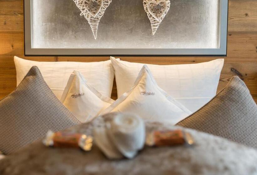 חדר בסיסי, Oberlechtaler Hof Boutique