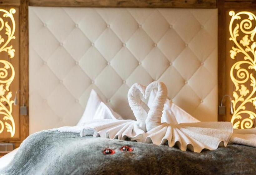 חדר סטנדרט עם מרפסת, Oberlechtaler Hof Boutique