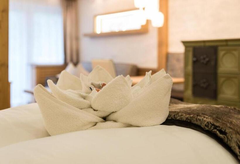 小型套房带阳台, Oberlechtaler Hof Boutique