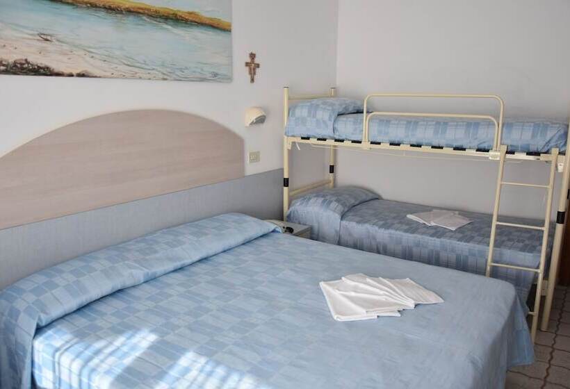 غرفة كلاسيكية رباعية, Petite Fleur