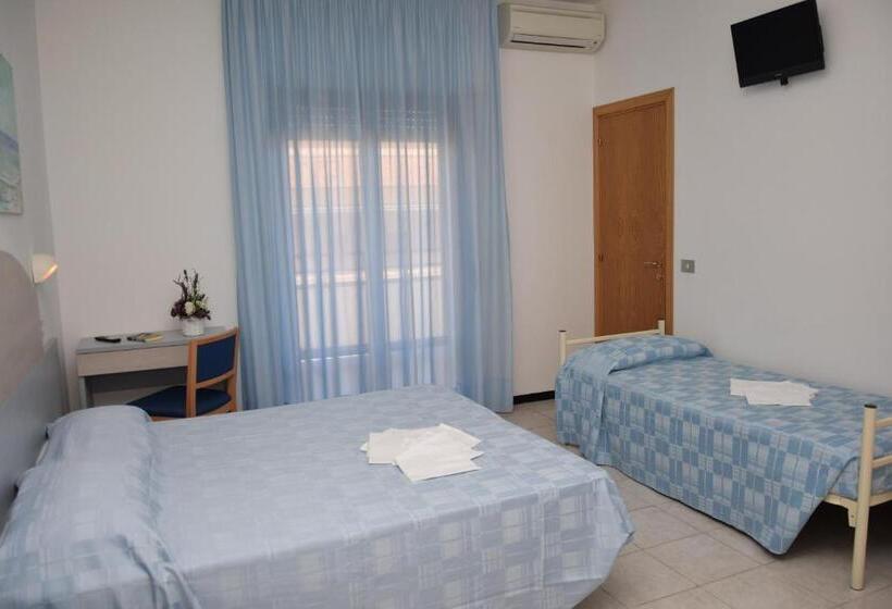 غرفة كلاسيكية ثلاثية, Petite Fleur