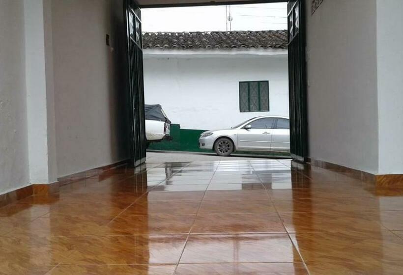 Quarto Estandar, San Agustín