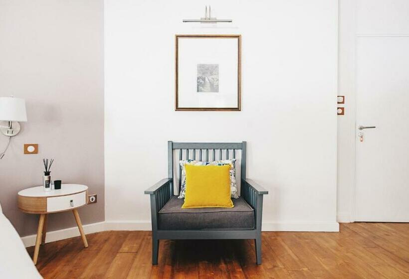 سوییت جونیور, Tsilaosa Hôtel