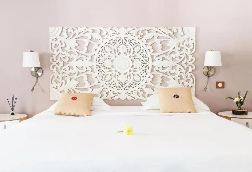 اتاق لوکس, Tsilaosa Hôtel