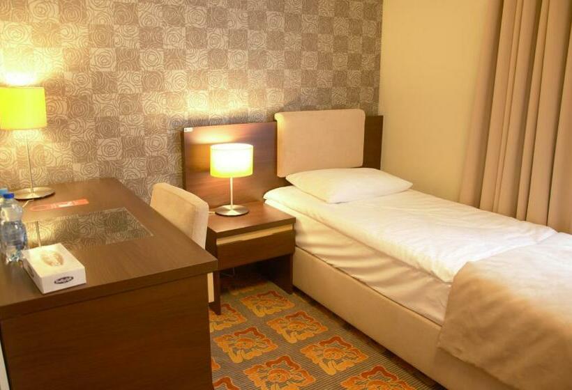 스탠다드 싱글 룸, Via Baltica