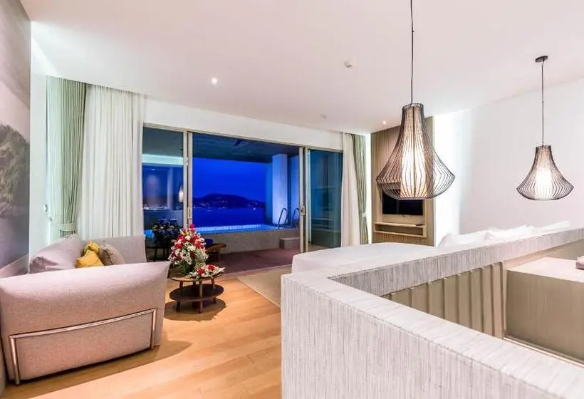 Sviitti Merinäkymä, Wyndham Grand Phuket Kalim Bay