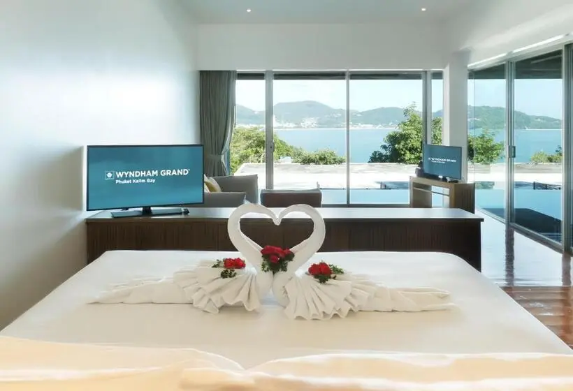 Villa 1 Makuuhuone Merinäkymä, Wyndham Grand Phuket Kalim Bay