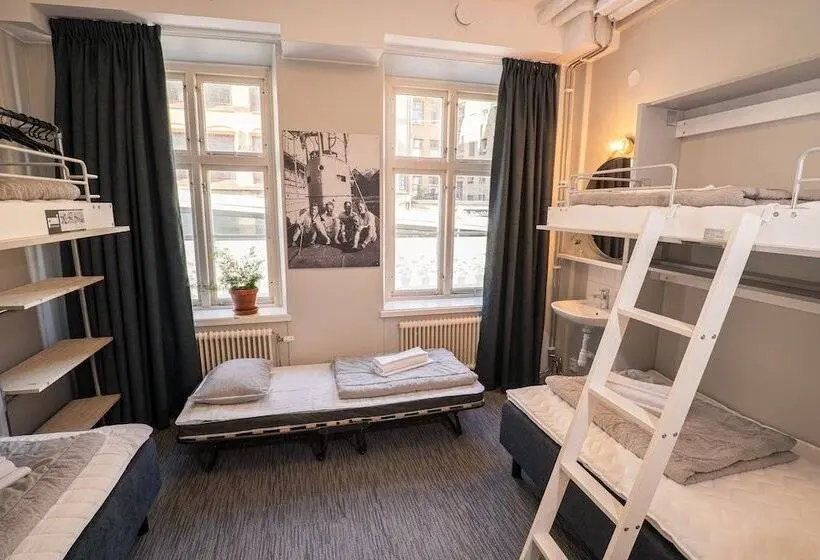 اتاق خانوادگی با سرویس بهداشتی مشترک, Stf Hostel Stigbergsliden