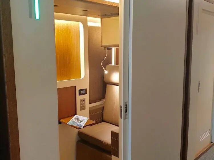 スタンダードシングルルーム, Sleep N Fly Sleep Lounge, C Gates Terminal 3 - Transit Only