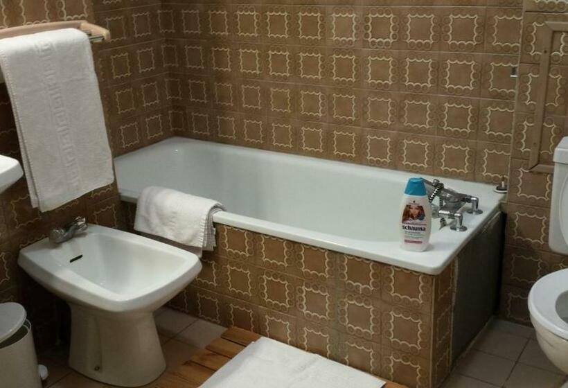 Семейный Номер, Friendly Auberge