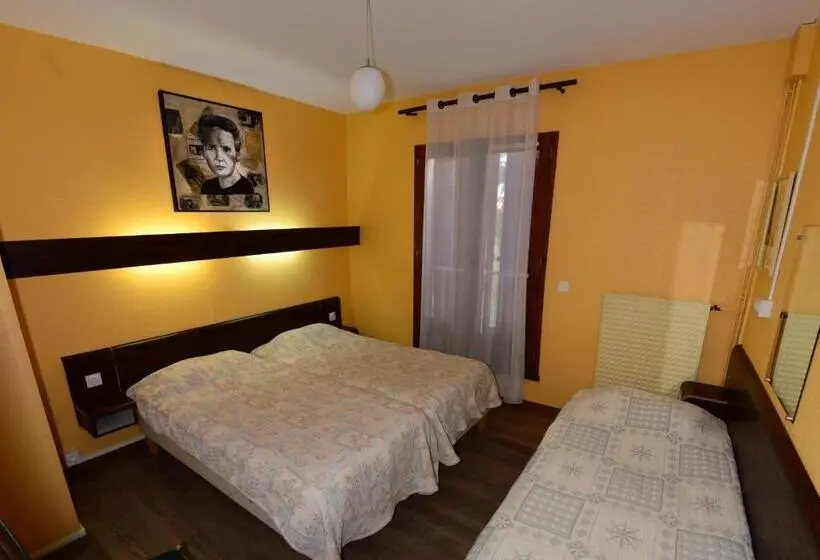 Standard Kolmen Hengen Huone, Friendly Auberge
