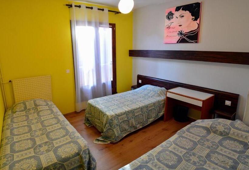 Номер Стандарт Трехместный, Friendly Auberge
