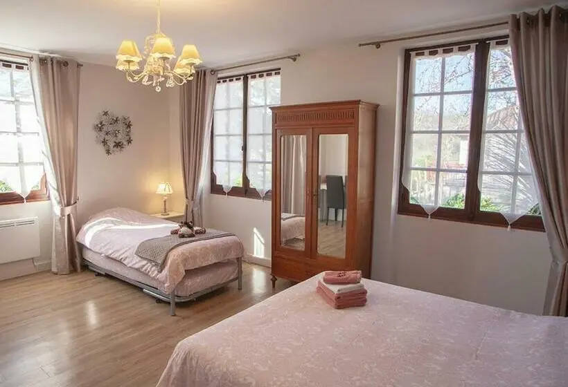ファミリールーム, Chambres & Tables D'hôtes Le Pech Grand