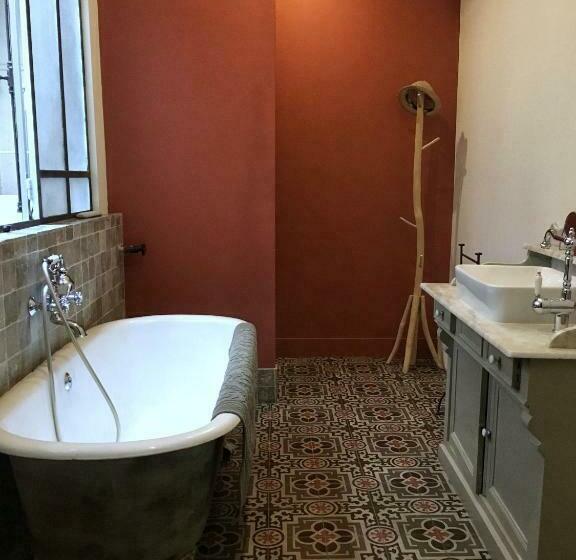 חדר סטנדרט, En Ville Et Sous Les Arbres