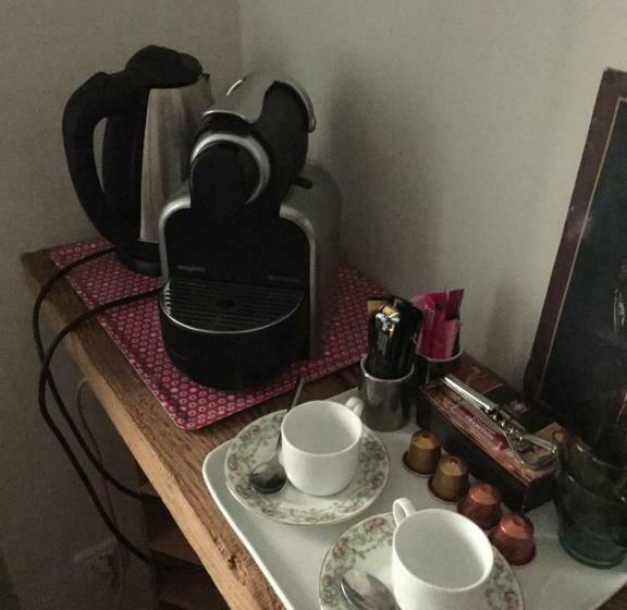 חדר סטנדרט, En Ville Et Sous Les Arbres